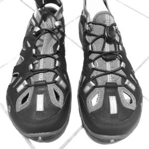 High end water shoes brand new